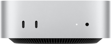 Mac mini, mostrato di fronte, guscio color argento, due porte USB-C, tasto di accensione, indicatore di stato, griglia di ventilazione nella parte inferiore